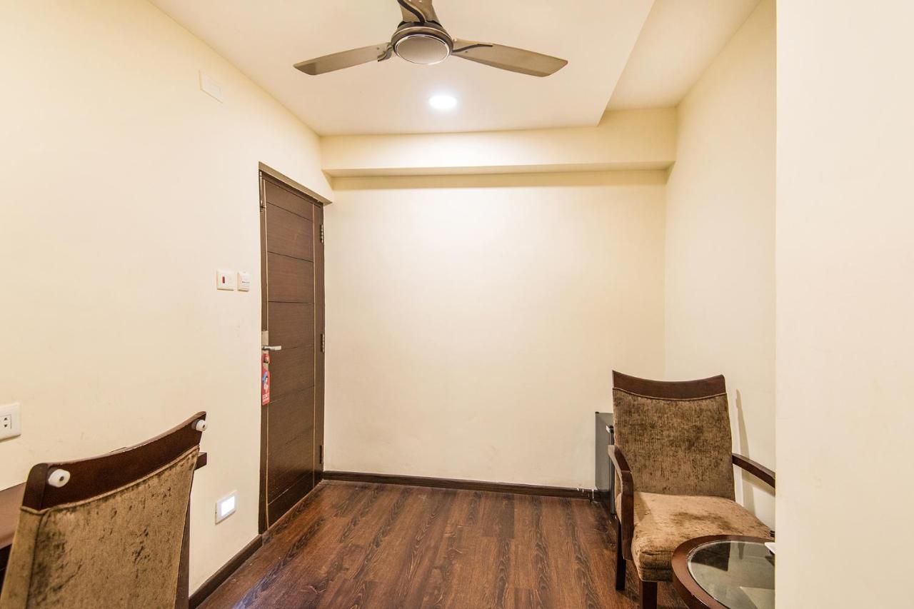 Fabhotel Apple Residency